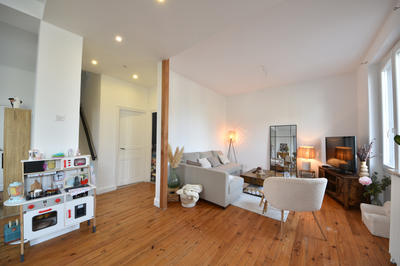 Maison - 95 m² - 6 pièces