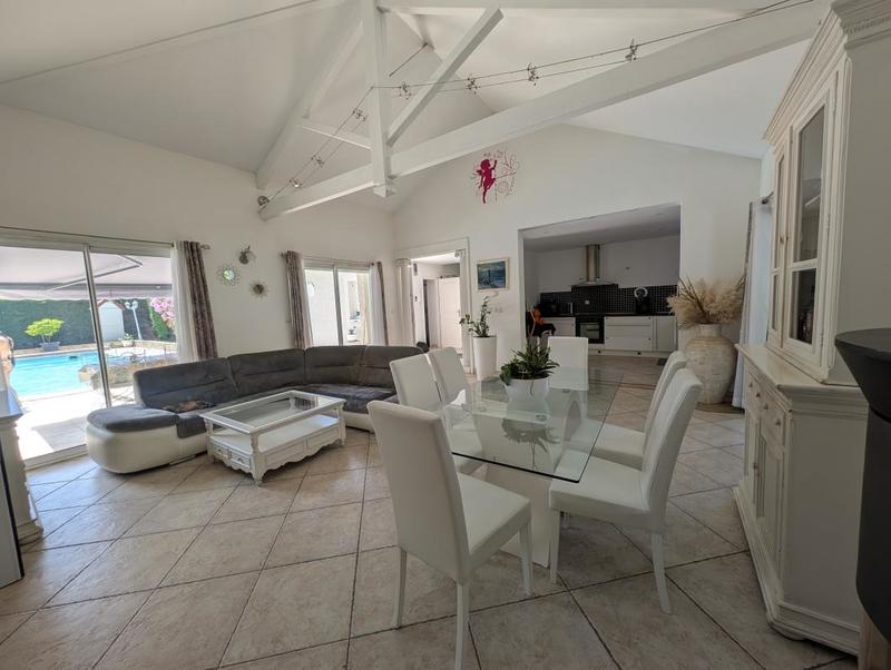 Villa - 145 m² - 6 pièces