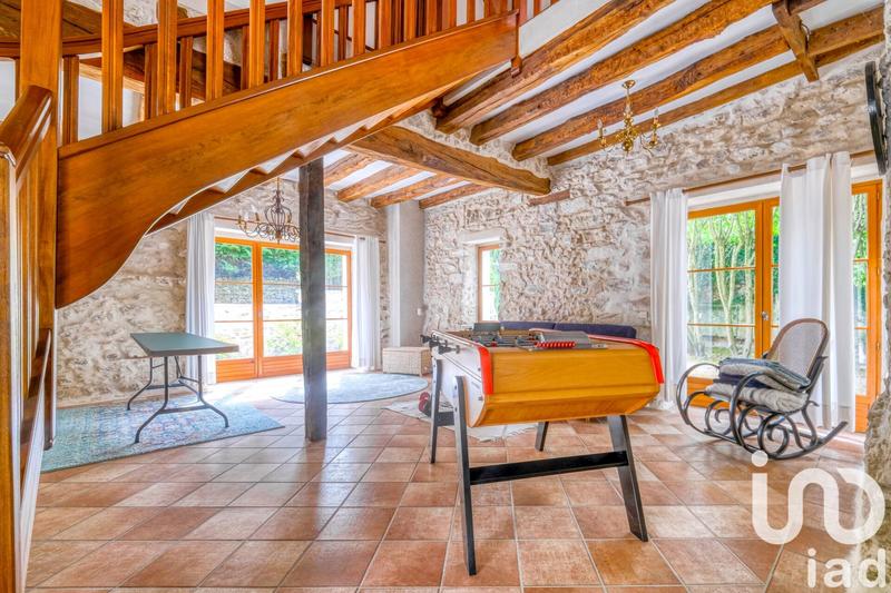 Maison - 281 m² - 10 pièces