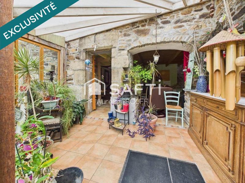 Maison - 228 m² - 9 pièces