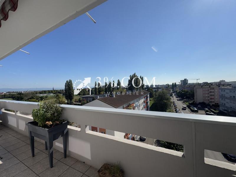 Appartement - 96 m² - 5 pièces