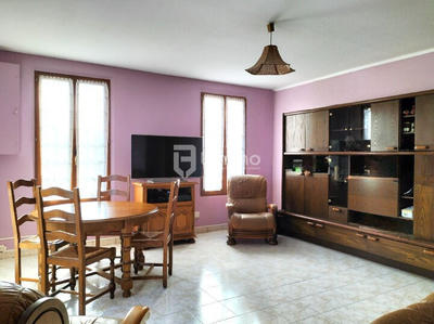 Maison en pierre - 212 m² - 7 pièces