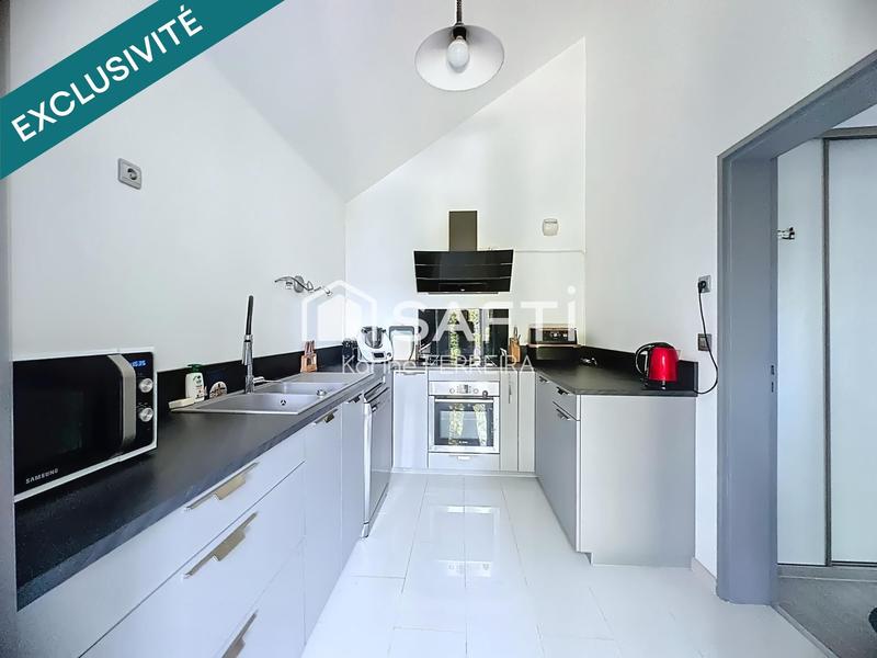 Maison - 92 m² - 5 pièces