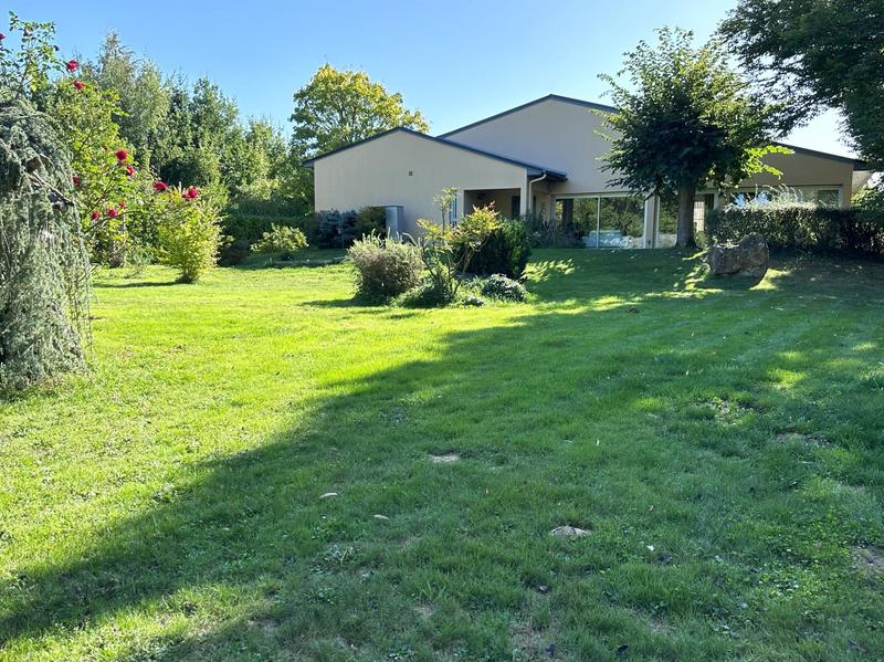 Maison - 166 m² - 6 pièces