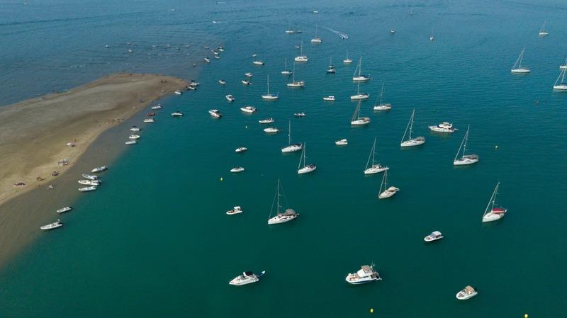 Fonds de commerce - 1 360 m²