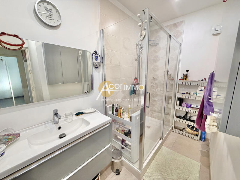 Maison - 172 m² - 8 pièces