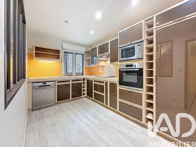 Maison - 148 m² - 6 pièces