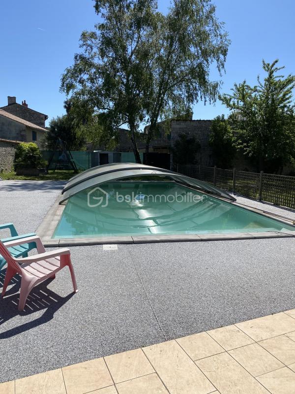 Maison en pierre - 224 m² - 8 pièces