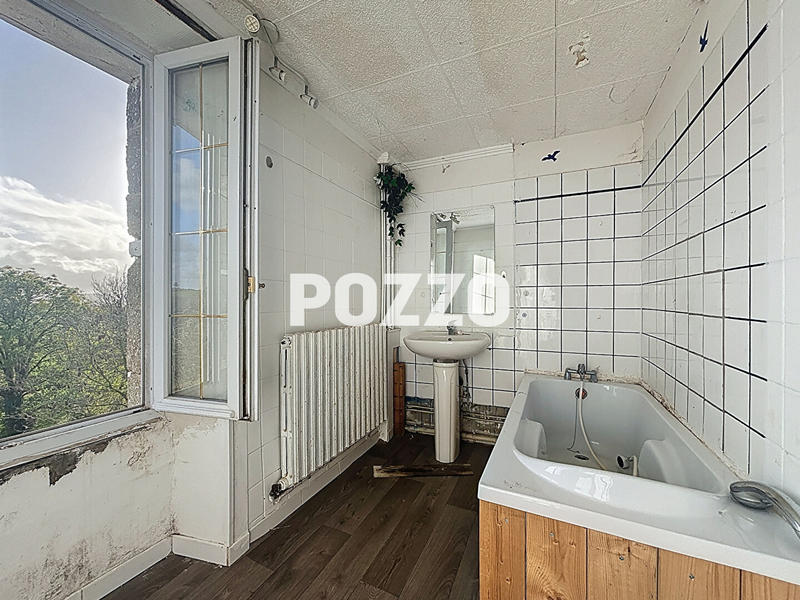 Maison - 97 m² - 5 pièces