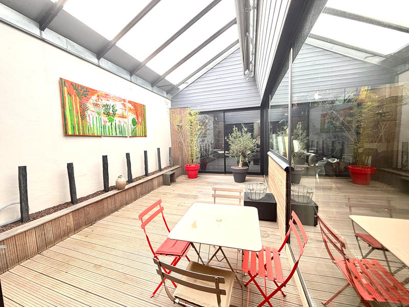 Loft - 397 m² - 6 pièces