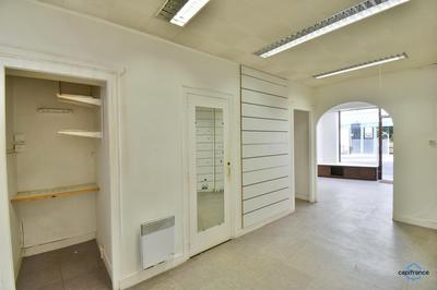 Local commercial - 34 m² - 2 pièces