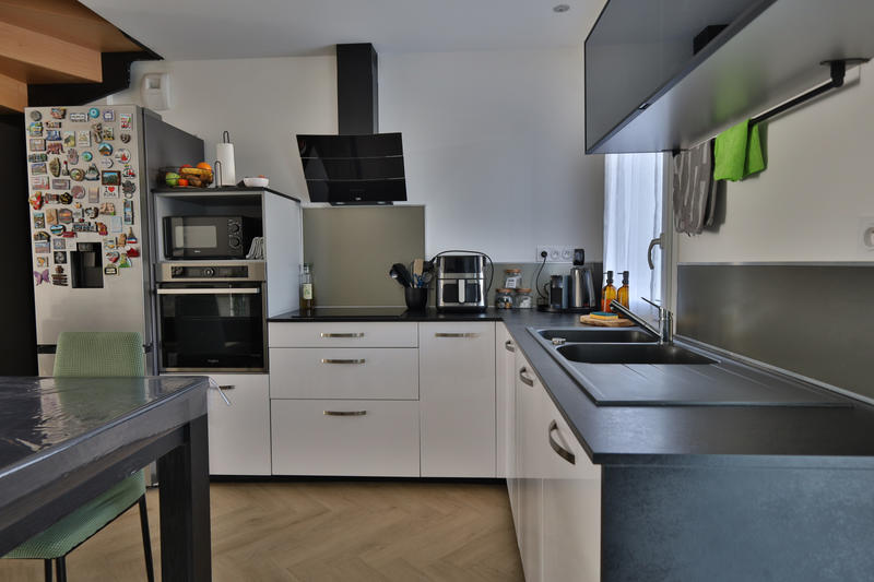 Appartement - 95 m² - 4 pièces