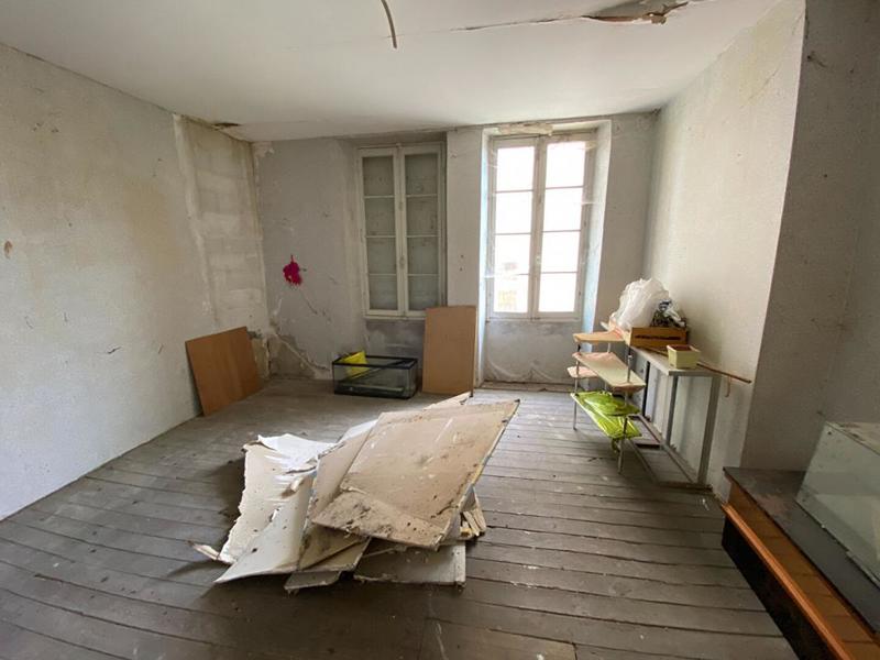 Maison - 300 m² - 10 pièces