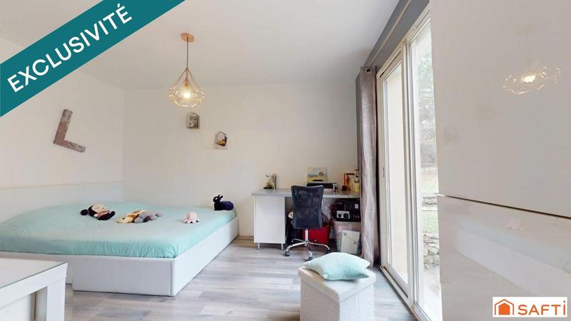 Maison - 209 m² - 9 pièces