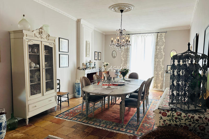 Maison de village - 315 m² - 8 pièces