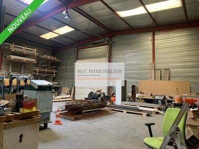 Entrepôt - 1 150 m²