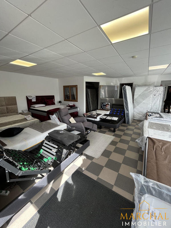 Fonds de commerce - 700 m²