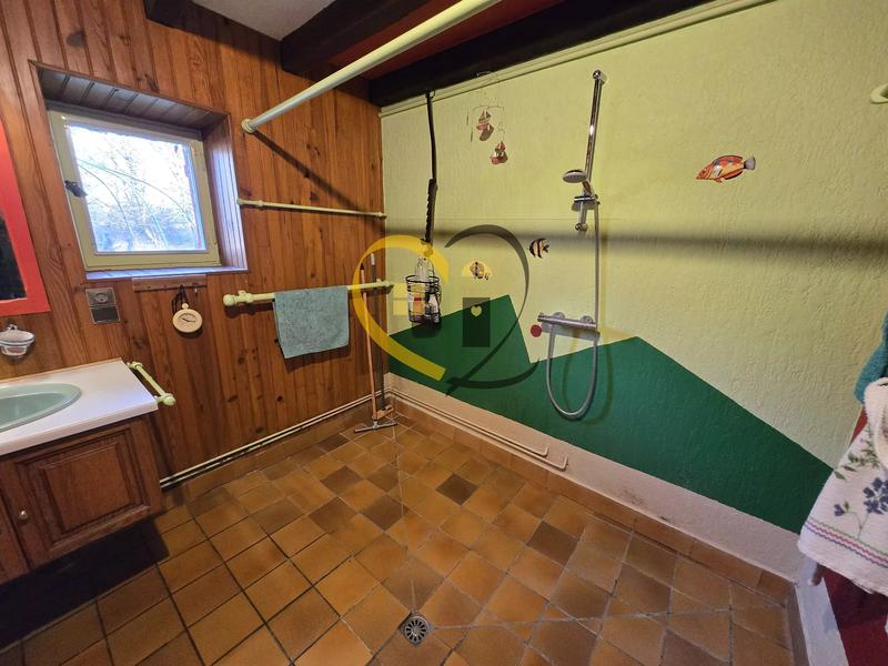 Maison - 180 m² - 5 pièces