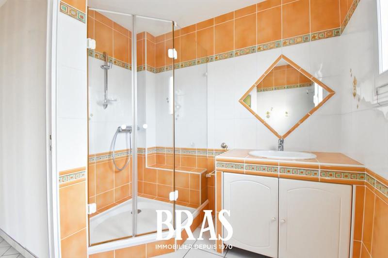 Appartement - 79 m² - 4 pièces