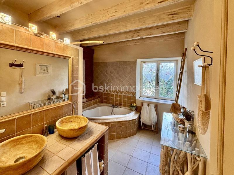 Maison de village - 102 m² - 4 pièces