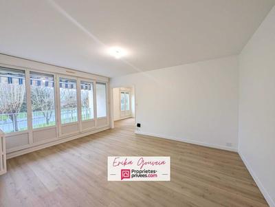 Appartement - 82 m² - 3 pièces