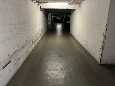 Parking / Garage - 10 m²