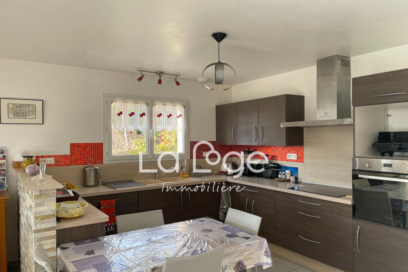 Maison - 94 m² - 4 pièces