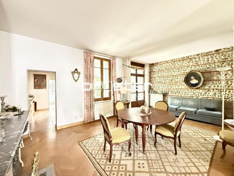 Maison ancienne - 207 m² - 7 pièces