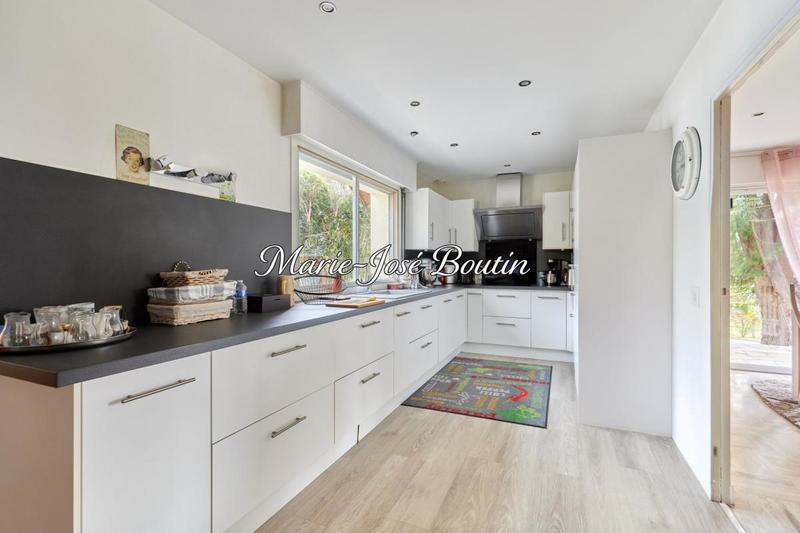 Maison d'architecte - 215 m² - 7 pièces