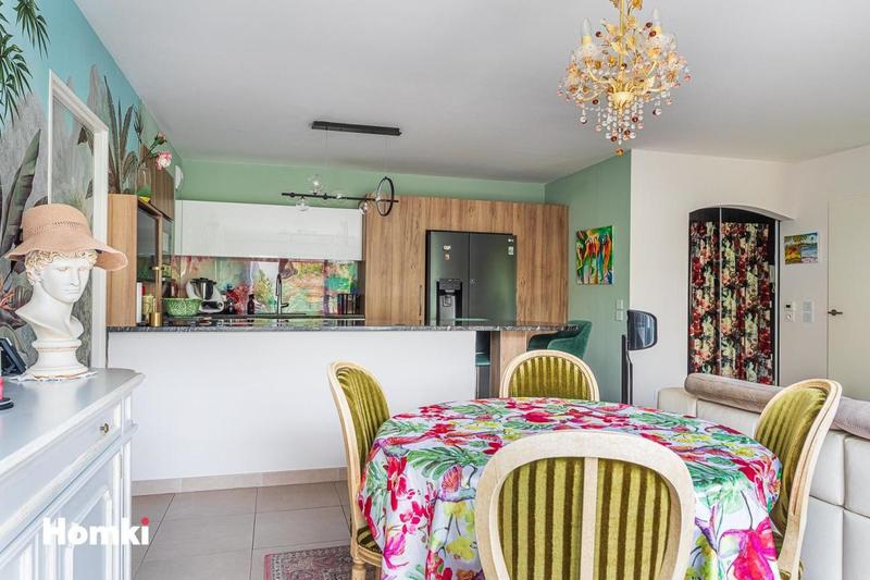 Appartement - 79 m² - 3 pièces