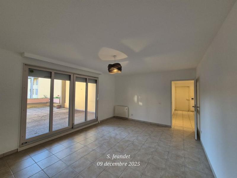 Appartement - 79 m² - 3 pièces