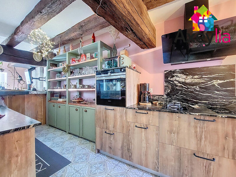 Maison - 402 m² - 10 pièces