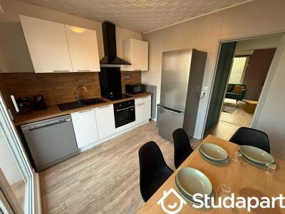 Chambre - 12 m² - 1 pièce