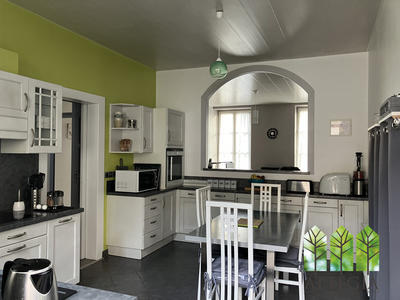 Maison - 175 m² - 8 pièces