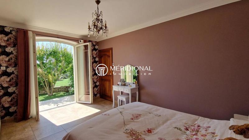 Villa - 191 m² - 6 pièces