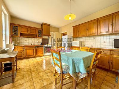 Maison - 150 m² - 6 pièces
