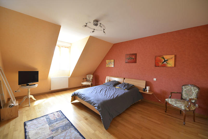 Maison - 290 m² - 7 pièces