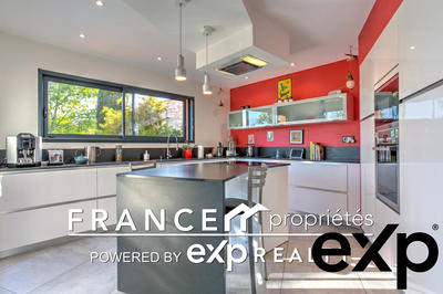 Maison - 150 m² - 5 pièces