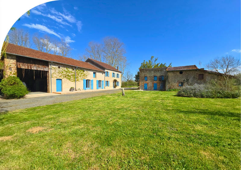 Ferme - 295 m² - 9 pièces