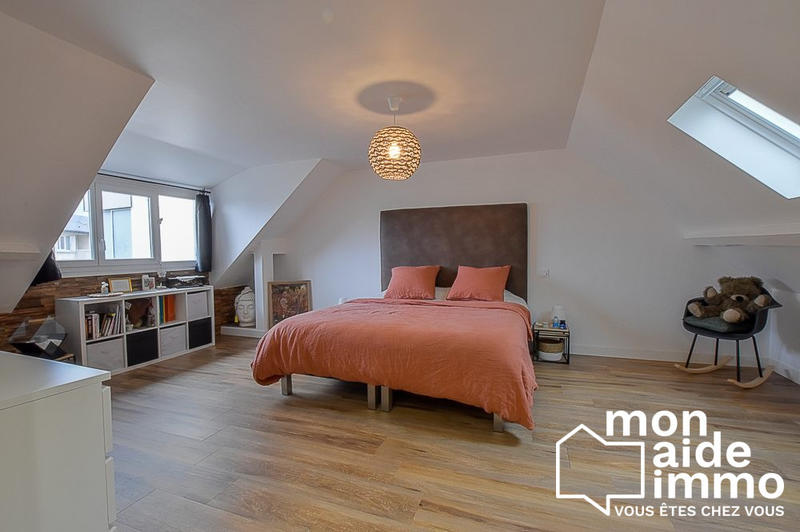 Maison - 183 m² - 6 pièces