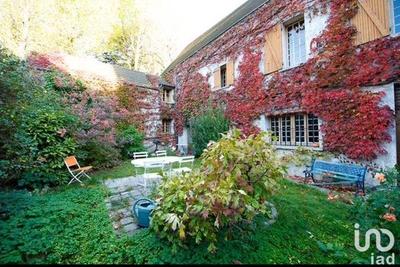 Maison - 280 m² - 7 pièces