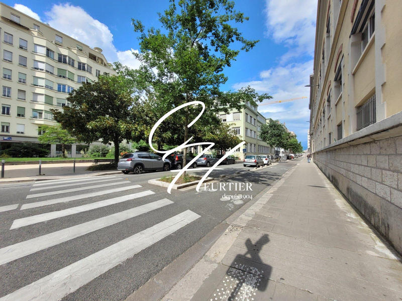 Appartement - 57 m² - 2 pièces