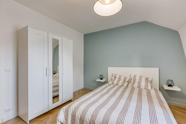 Appartement - 100 m² - 5 pièces