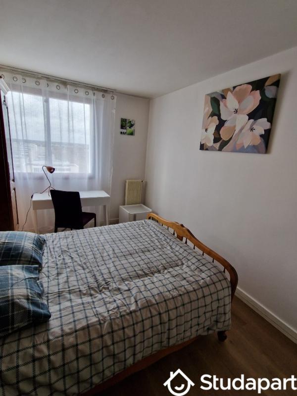 Chambre - 12 m² - 1 pièce