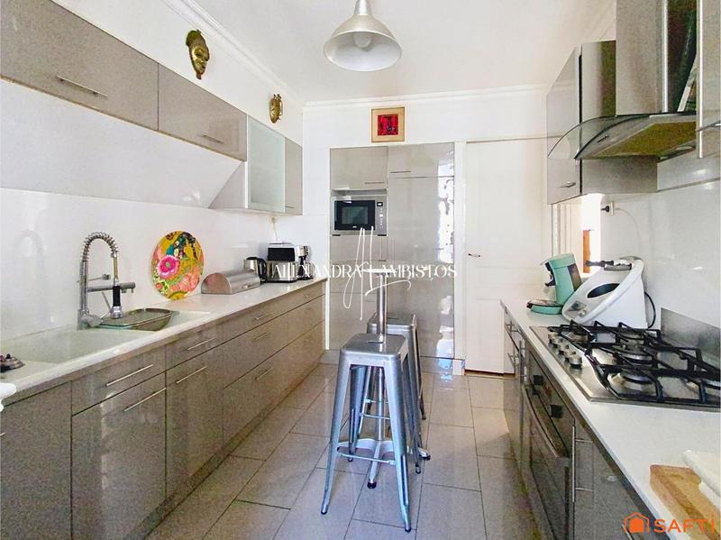 Appartement - 112 m² - 4 pièces