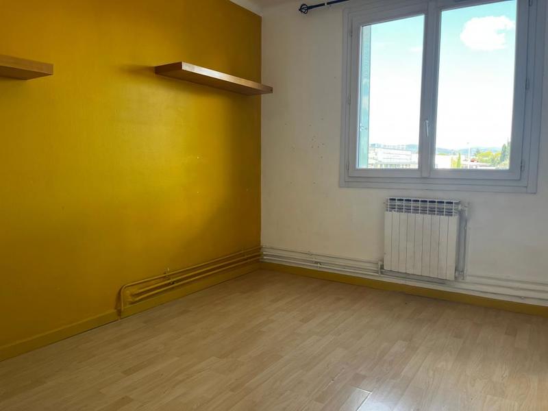 Maison - 186 m² - 8 pièces