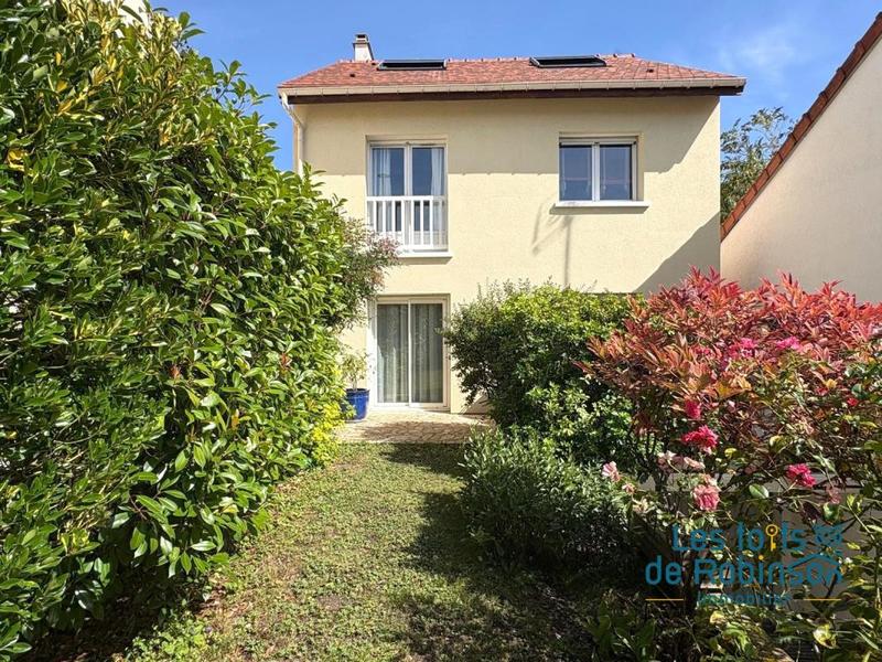 Maison - 121 m² - 7 pièces