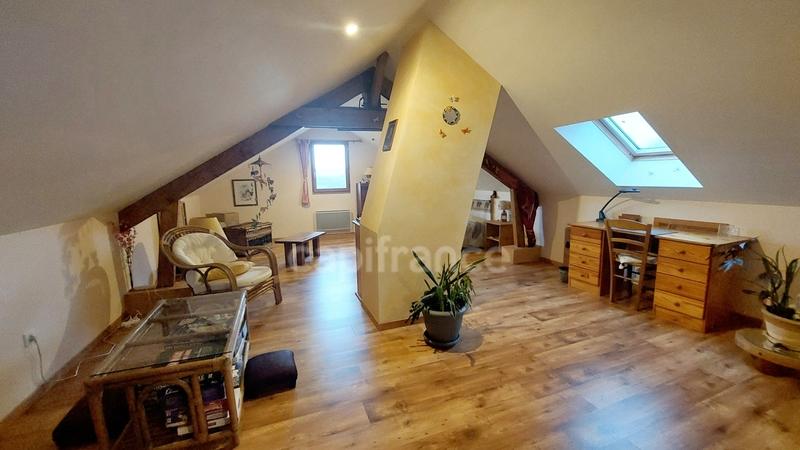 Maison - 151 m² - 6 pièces