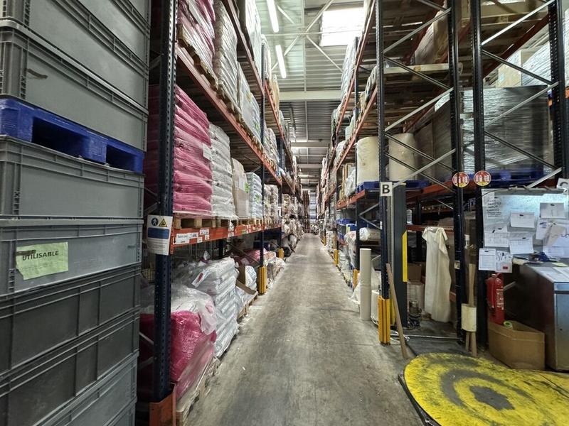 Bureau - 2 689 m² - 20 pièces