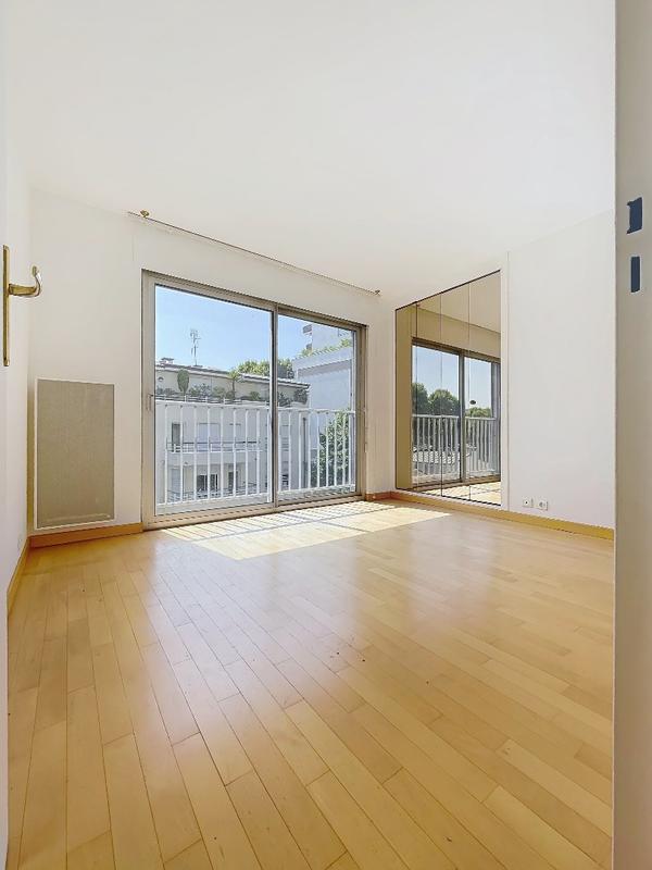 Appartement ancien - 89 m² - 3 pièces